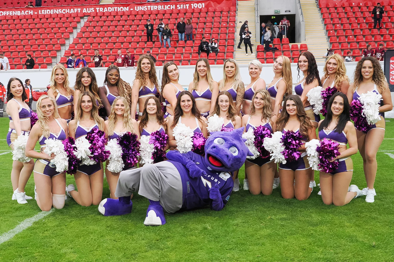 Galaxy Dancers mit Frankie